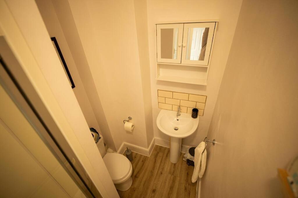 Apartment Spacious Sea-view Flat With Easy Invest *