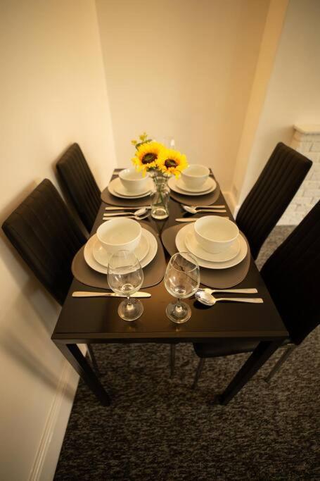 Apartment Spacious Sea-view Flat With Easy Invest *