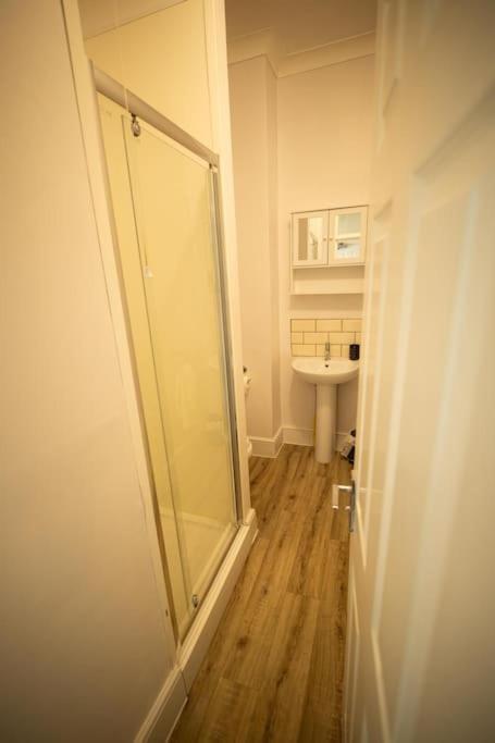 Spacious Sea-view Flat With Easy Invest Lowestoft
