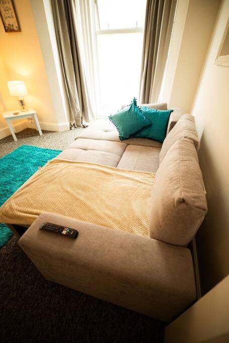 Spacious Sea-view Flat With Easy Invest Apartment Lowestoft