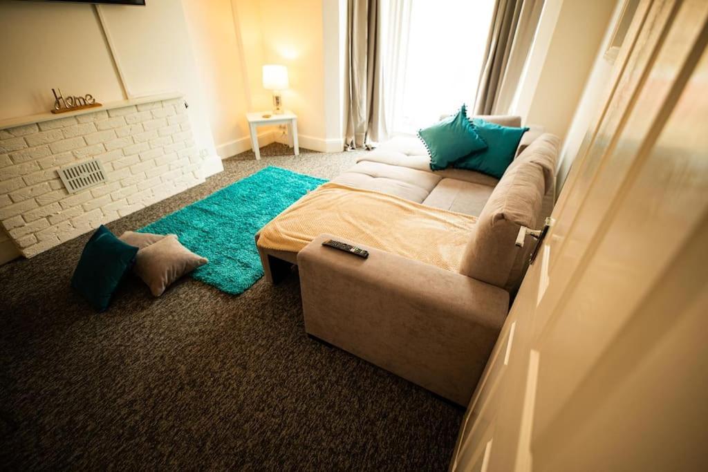 Spacious Sea-view Flat With Easy Invest * Lowestoft